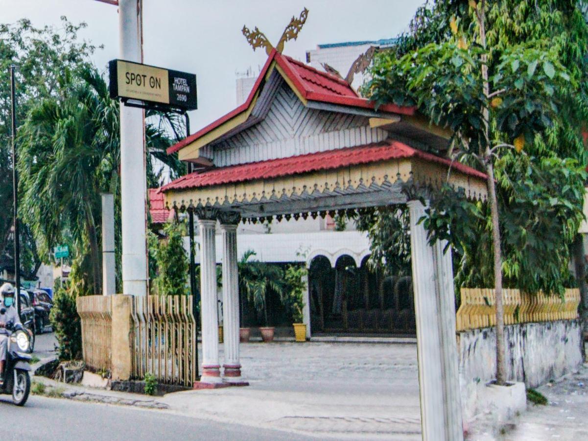 Oyo 2690 Hotel Tampan بيكانبارو المظهر الخارجي الصورة